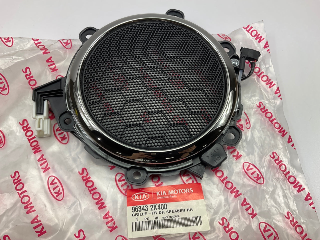 New Genuine FRONT RIGHT Door Speaker Grille Cover OEM For 09-11 Soul 963432K400