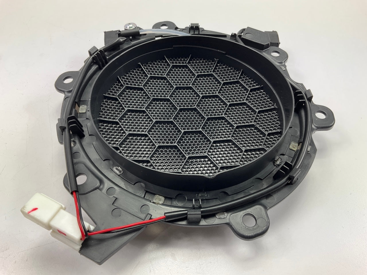 New Genuine FRONT RIGHT Door Speaker Grille Cover OEM For 09-11 Soul 963432K400