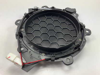 New Genuine FRONT RIGHT Door Speaker Grille Cover OEM For 09-11 Soul 963432K400