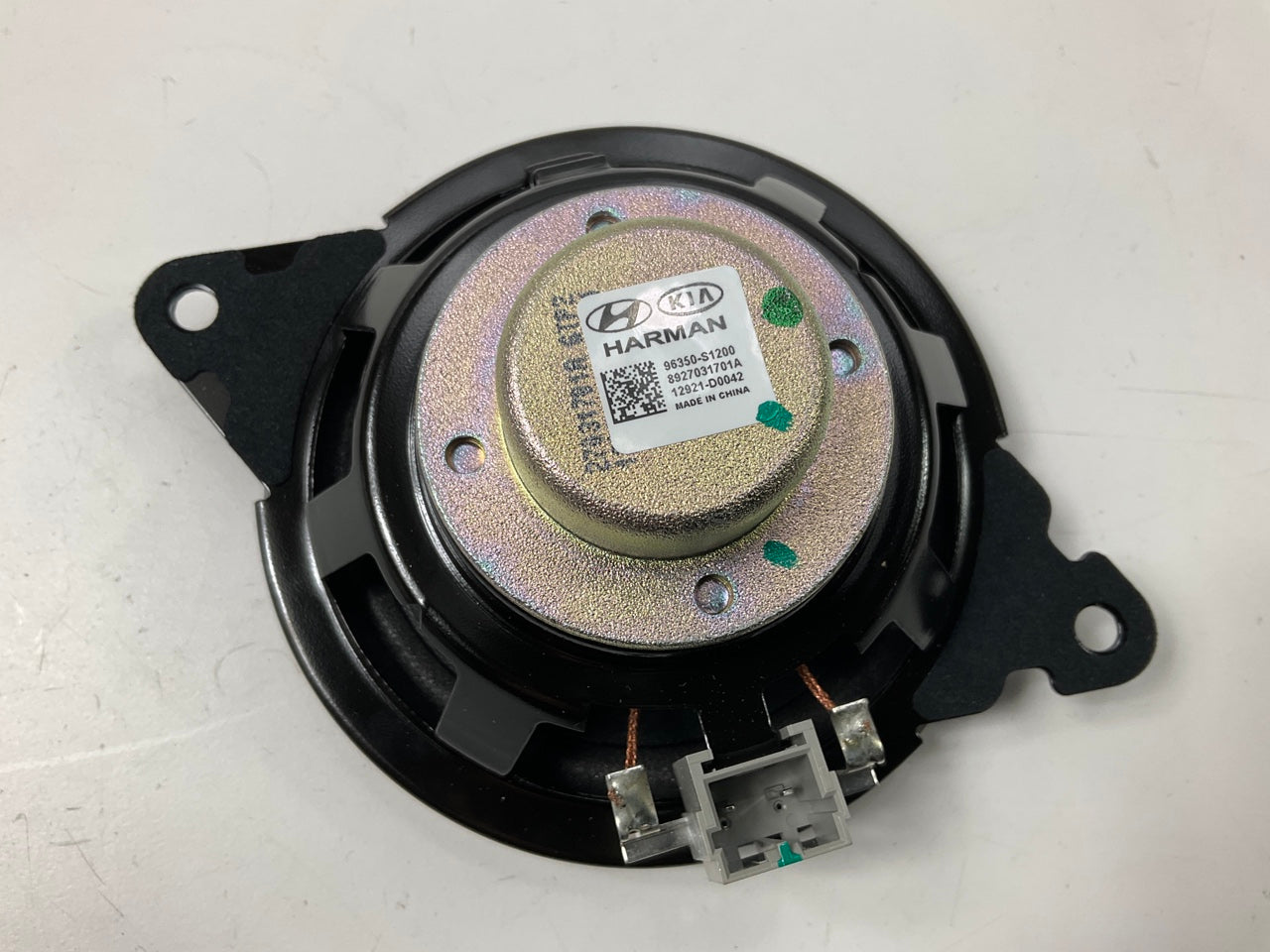 NEW Front Center Instrument Panel Dash Speaker OEM For 20-24 Telluride 96350S120