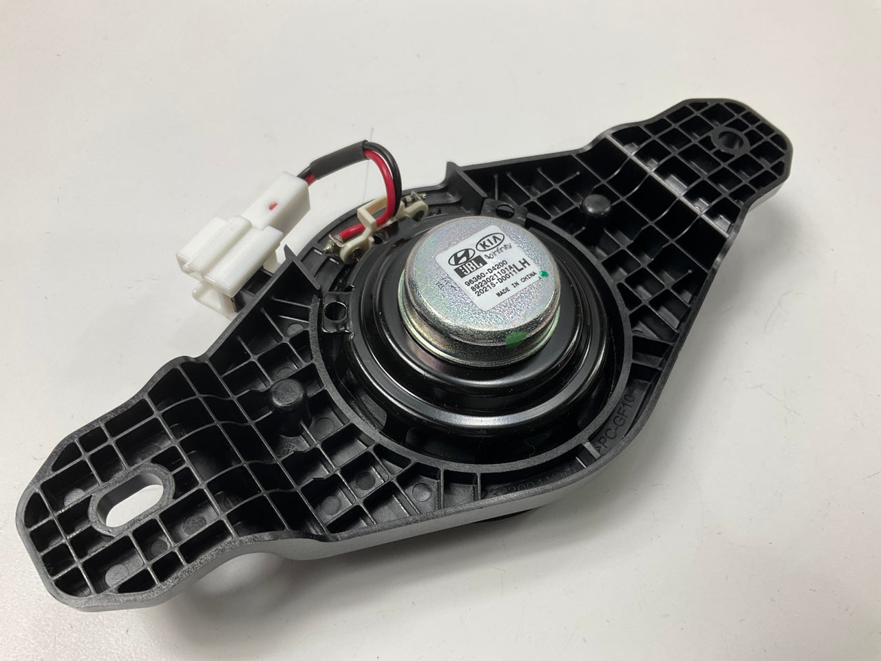 NEW Rear Left Drivers Side Speaker OEM For 2016-2020 Kia Optima 96360D4200
