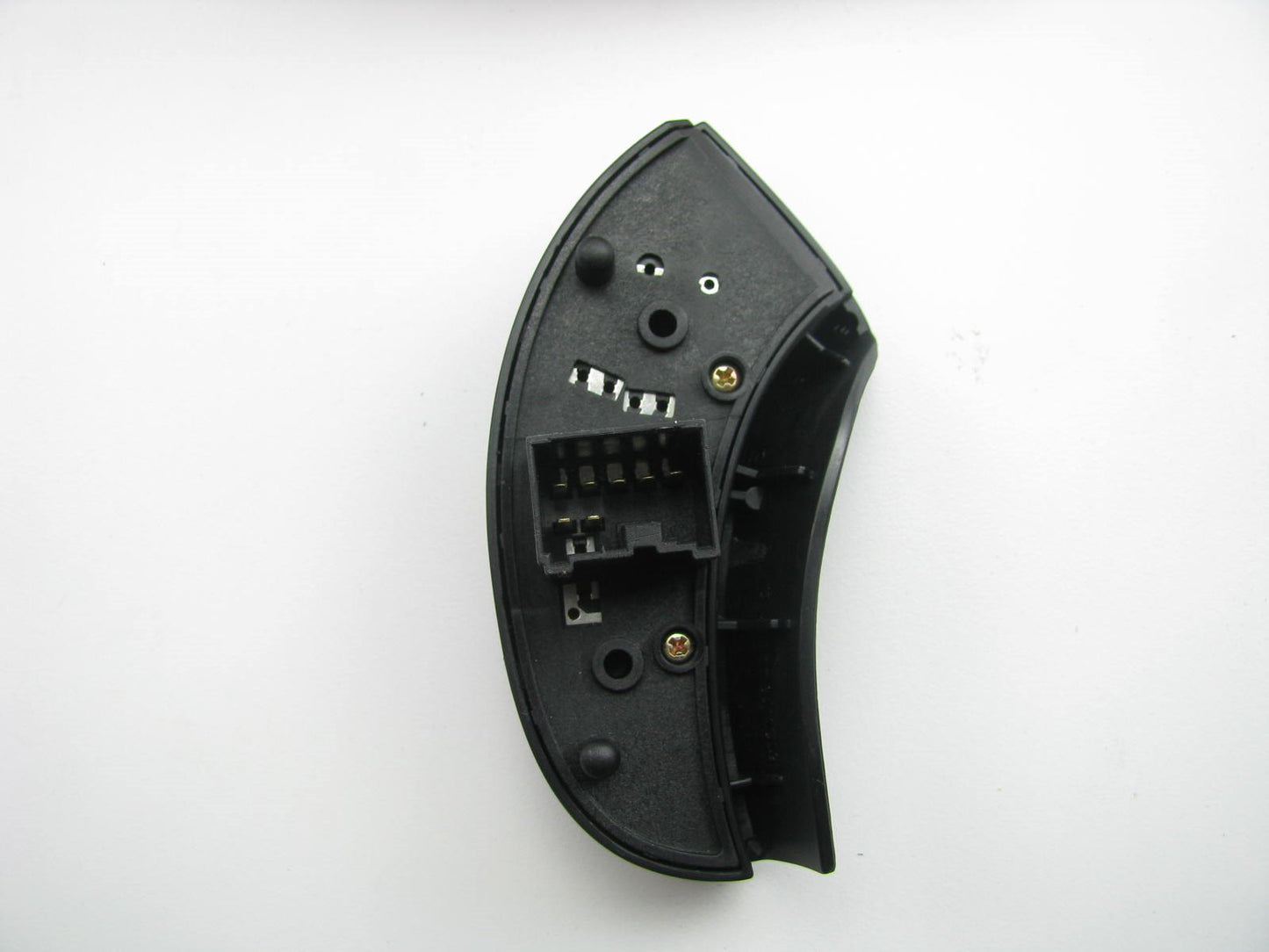 New Mute Stereo Volume Mode Remote Radio Control Switch OEM For 2005-06 Amanti