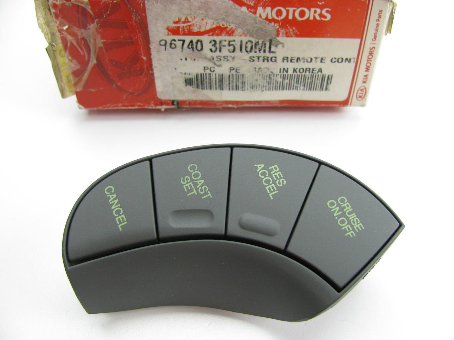 NEW - OEM Cruise Control Switch Right Gray For 04-06 Amanti 967403F510ML
