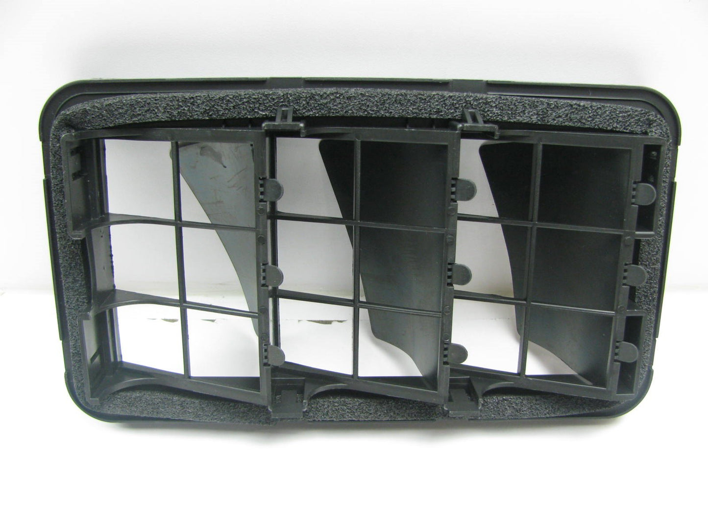 New Quarter Panel Air Vent Grille OEM For 2004-09 KIA Spectra SEDAN 97510-2F100