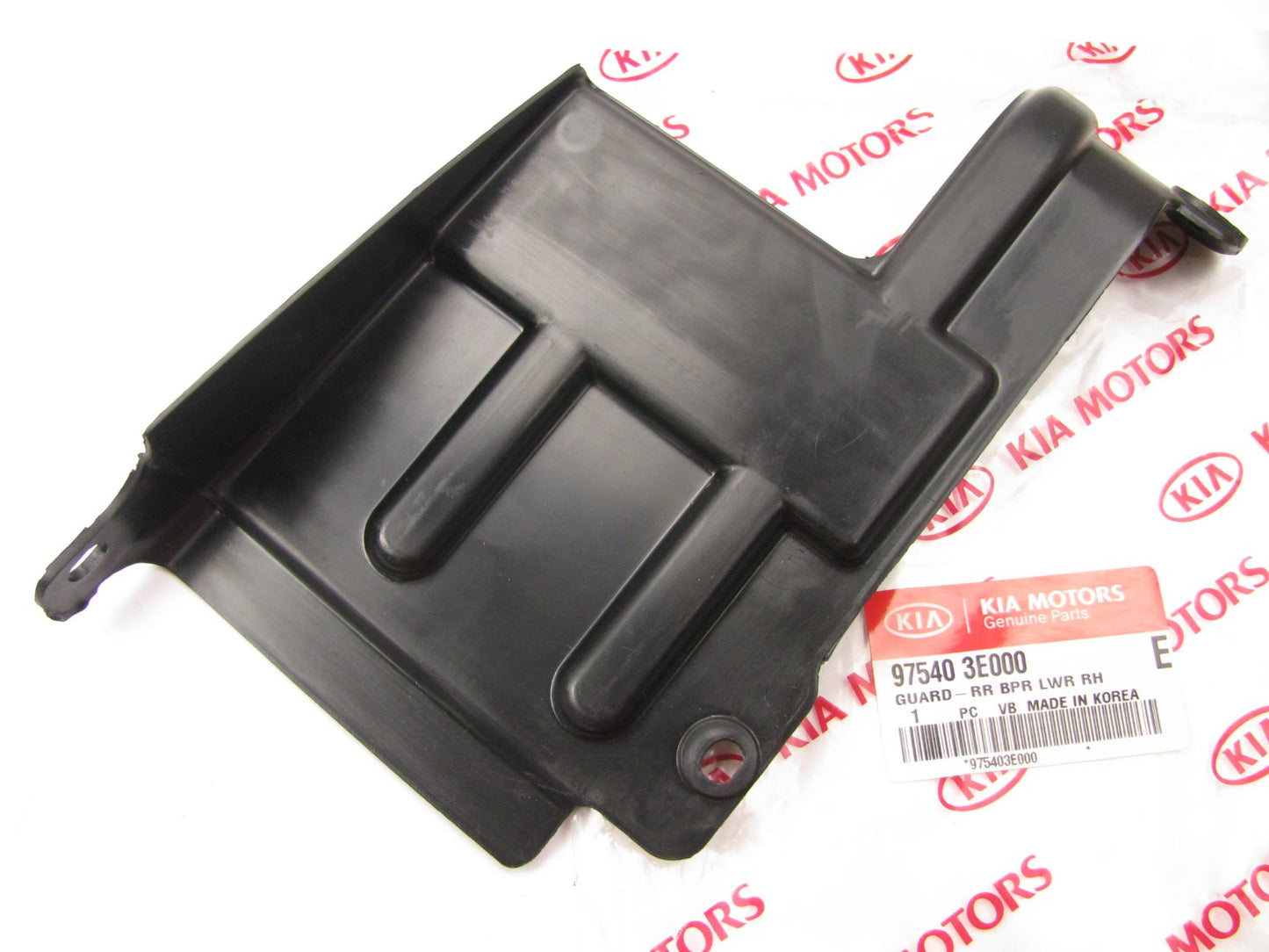 New  REAR Bumper Cover Right Side Mount Plate Beacket OEM For 03-06 Kia Sorento