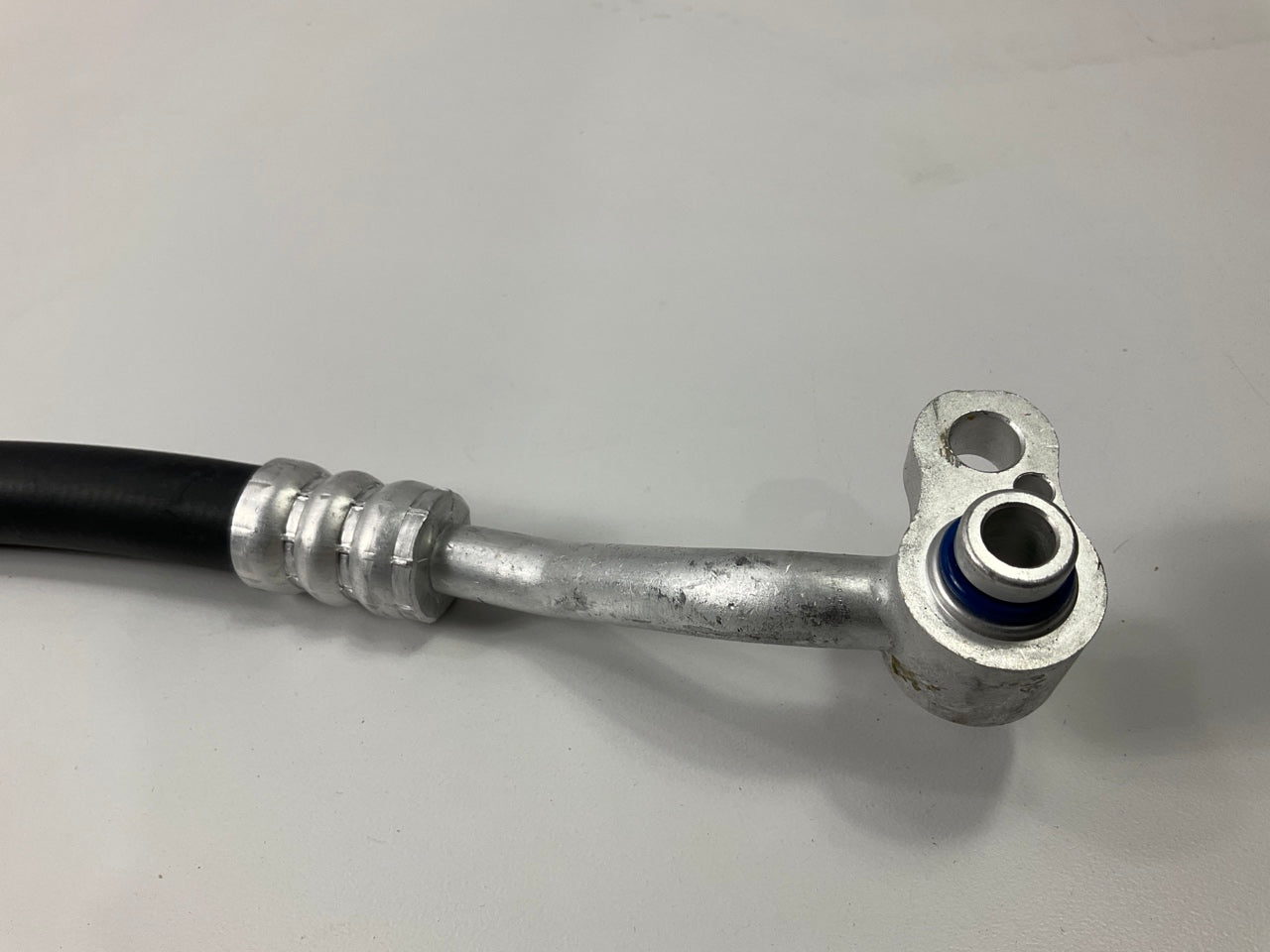 NEW A/C Refrigerant Discharge Line Hose OEM For 2016-2017 Kia K900  977623T400