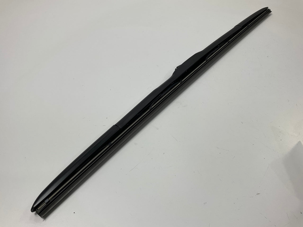 NEW GENUINE Left Drivers Side Windshield Wiper Blade OEM For Kia 983503S300