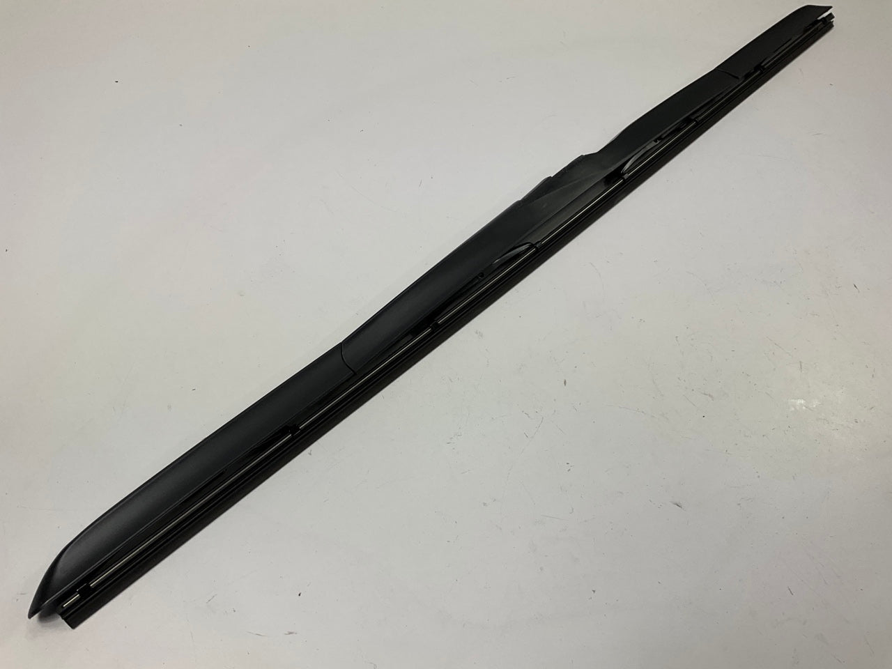 NEW Left Windshield Wiper Blade OEM For Kia 98350C5600