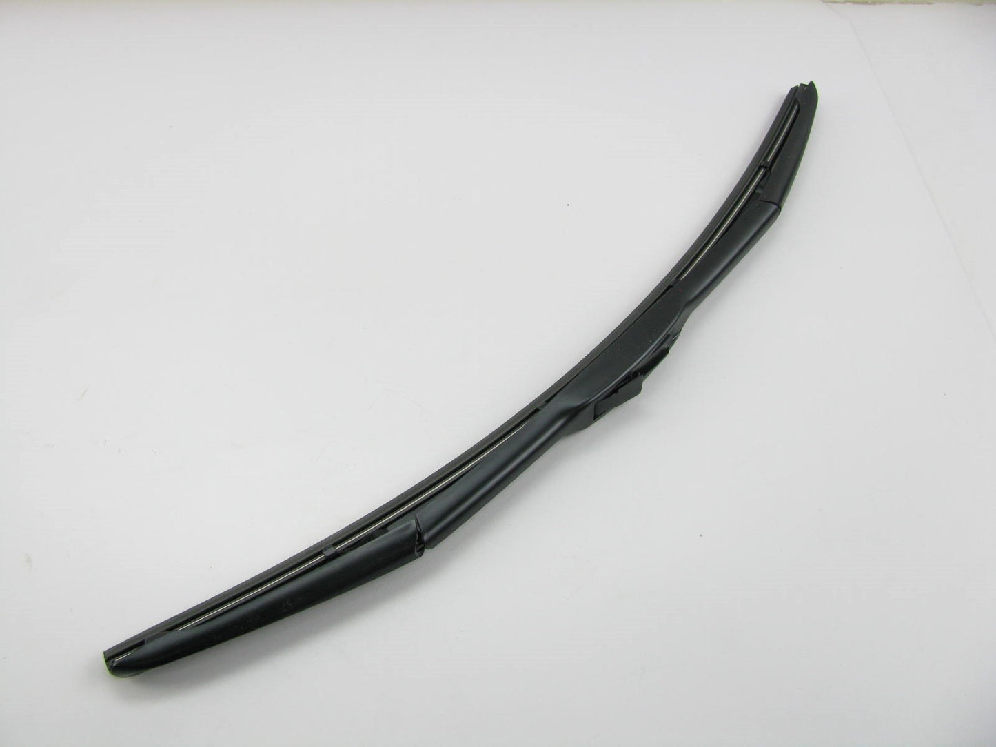 NEW - OEM 983602M010 Right Side Windshield Wiper Blade For 2014-2015 Kia Soul