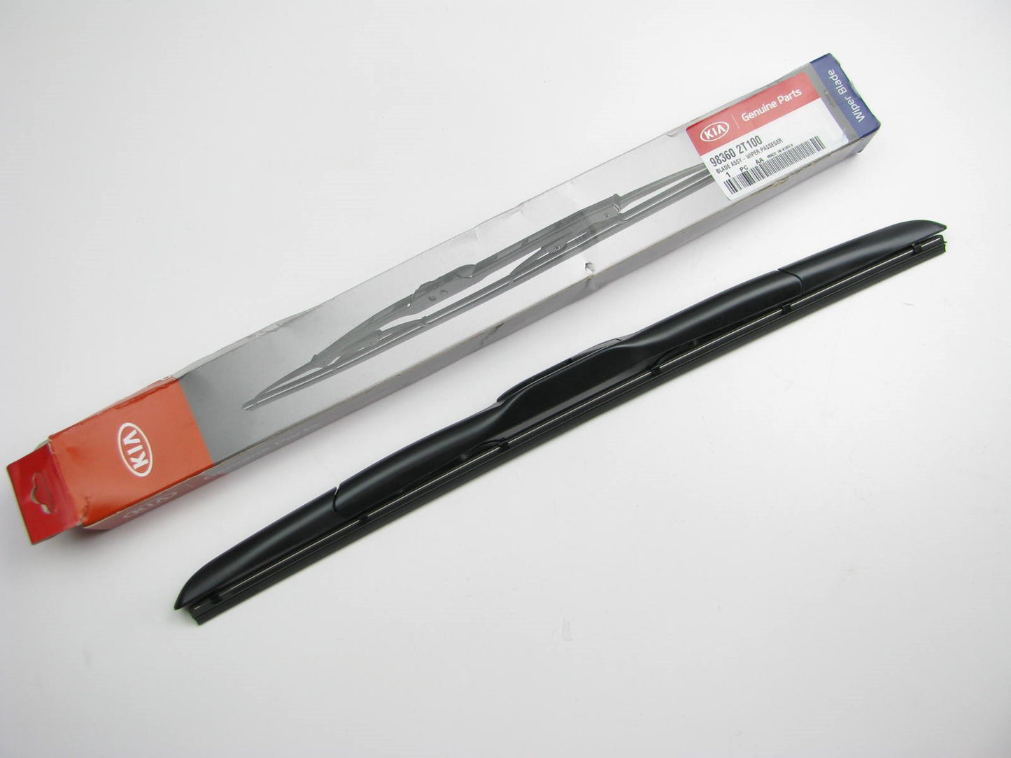New Genuine RIGHT Passenger Side Windshield Wiper Blade OEM For 2013-15 Optima