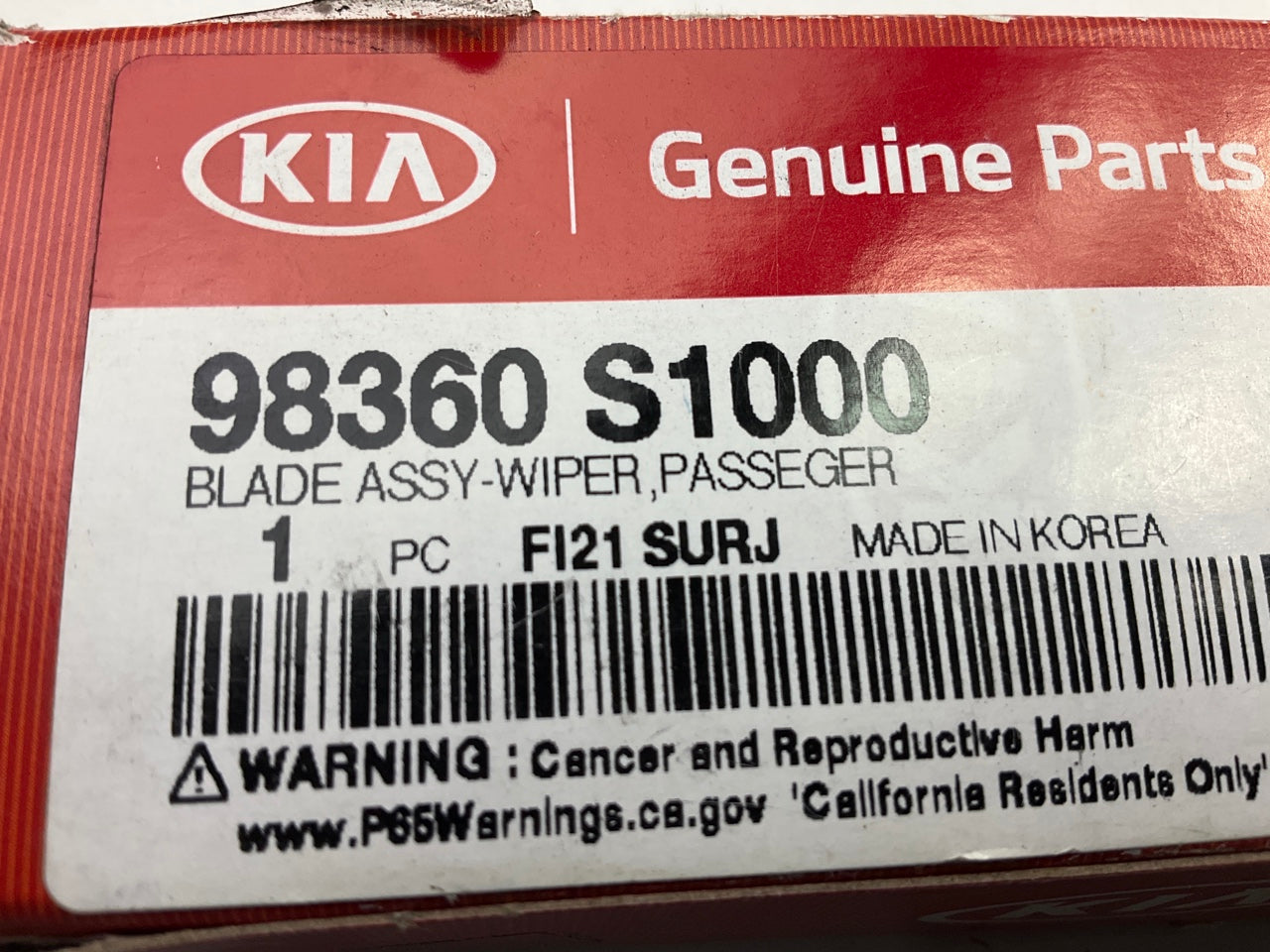 NEW Right Passengers Side Windshield Wiper Blade OEM For Kia 98360S1000