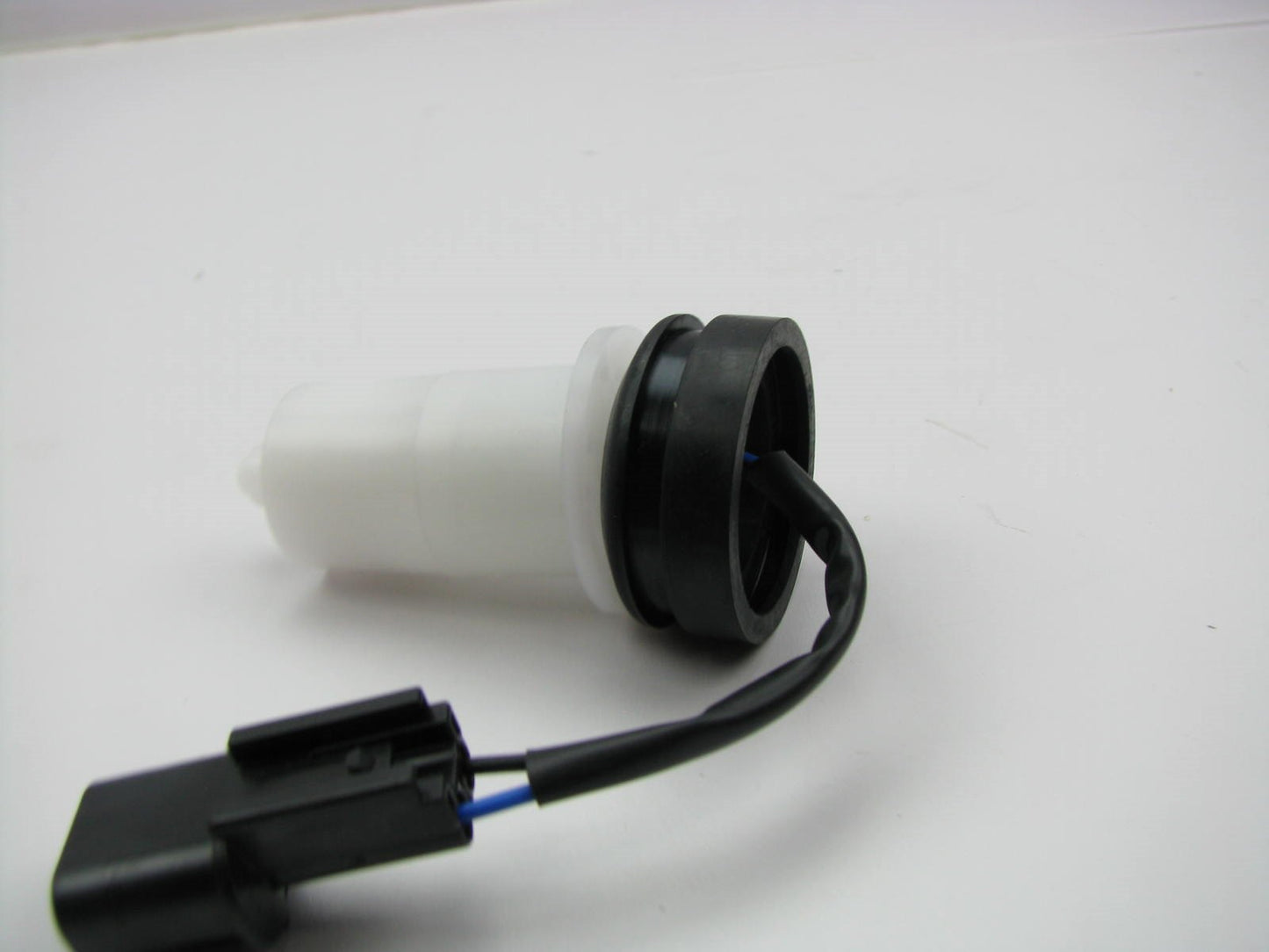 New Windshield Washer Fluid Level Sensor OEM For 14-16 Kia Cadenza, 11-15 Rio