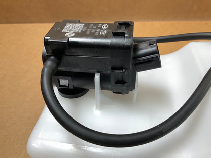 New Windshield Washer Bottle Reservoir Tank & Washer Pump OEM For 09-12 Sorento