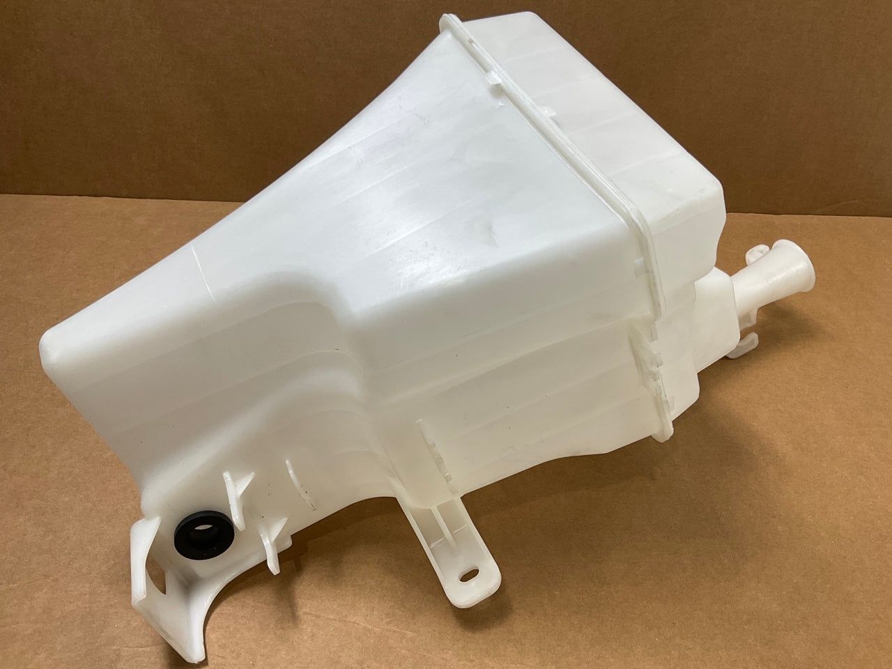 NEW Windshield Washer Bottle Reservoir Tank W/O Cap OEM For 12-15 Kia Rio 1.6L