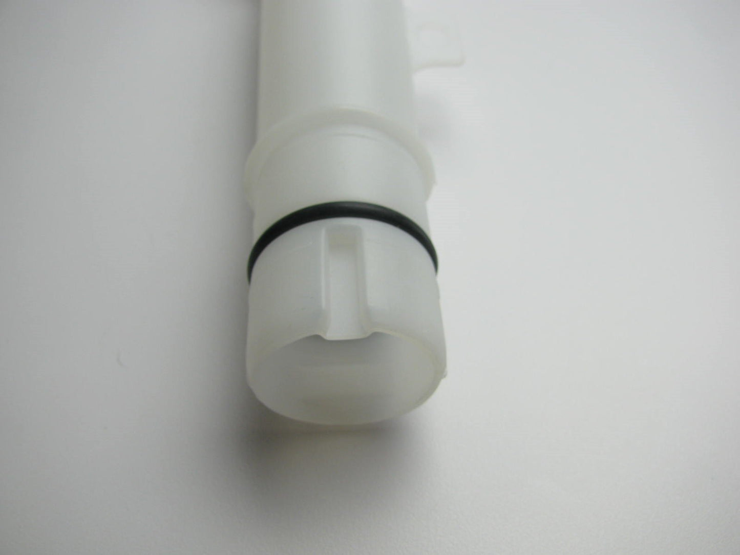 Front Windshield Wiper Washer Fluid Bottle Funnel OEM For 2009-2012 Kia Soul