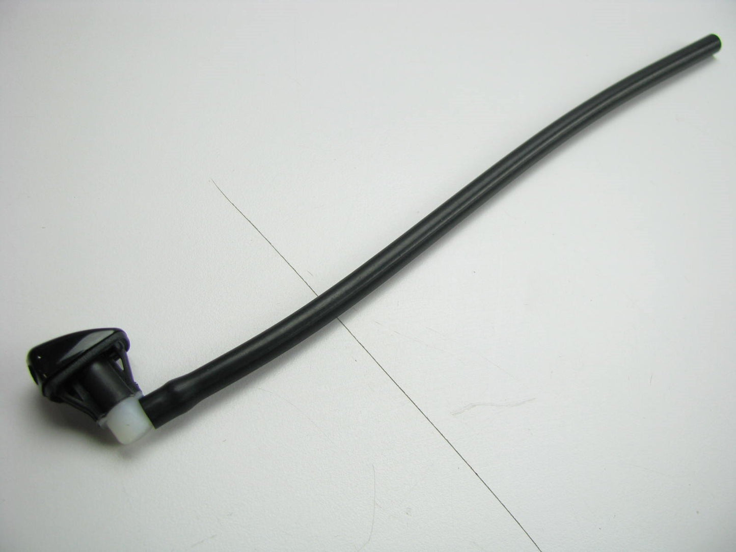 New Genuine Left Windshield Wiper Washer Sprayer Nozzle OEM For 2004-09 Spectra