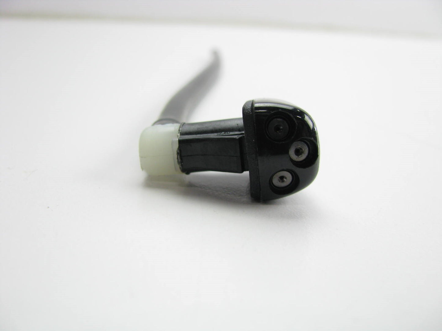 New Genuine Left Windshield Wiper Washer Sprayer Nozzle OEM For 2004-09 Spectra