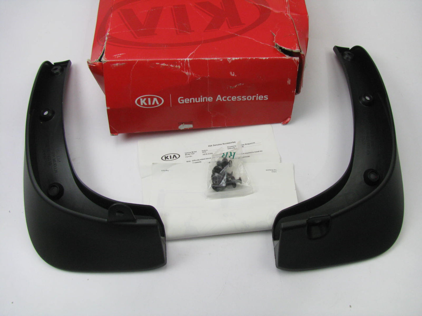 NEW OEM Genuine Rear Splash Guard Mud Flaps For 2015-2018 Kia Sedona