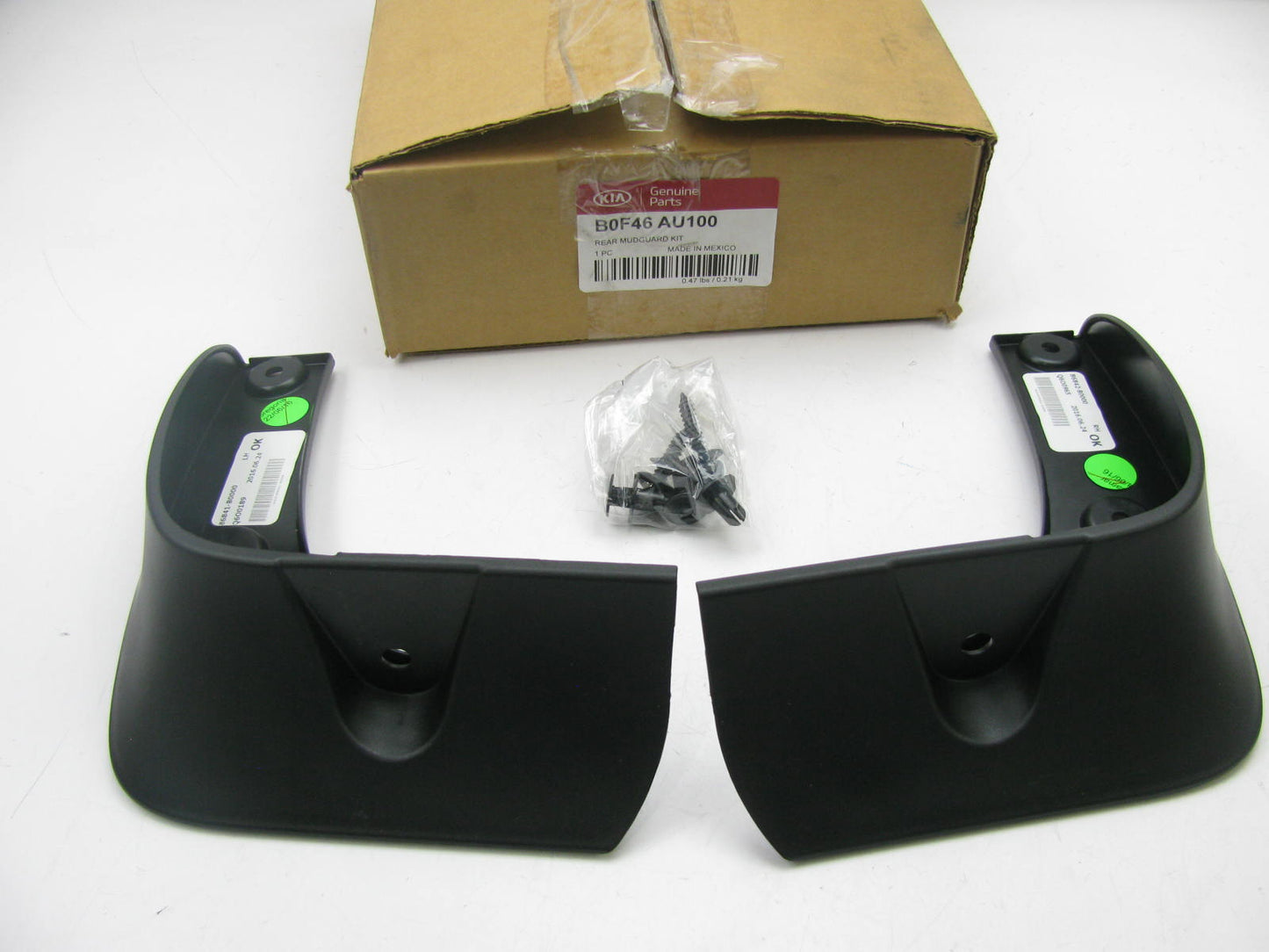NEW - OEM B0F46AU100 Rear Mud Flap Splash Guards For 2016-2017 Kia Forte