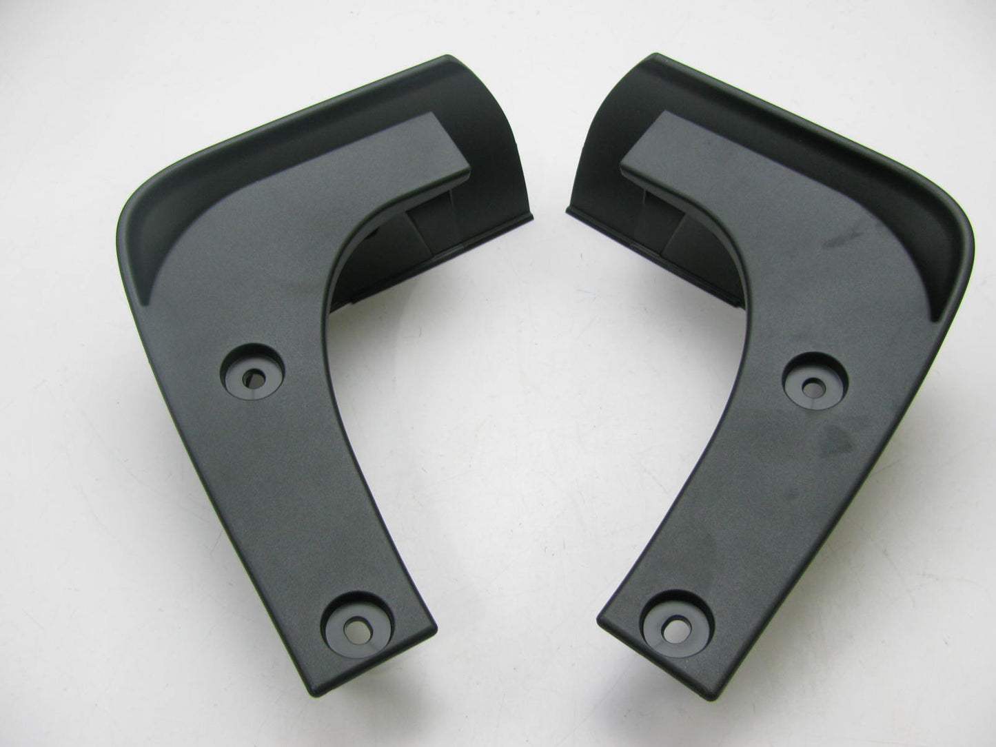 NEW - OEM B0F46AU100 Rear Mud Flap Splash Guards For 2016-2017 Kia Forte