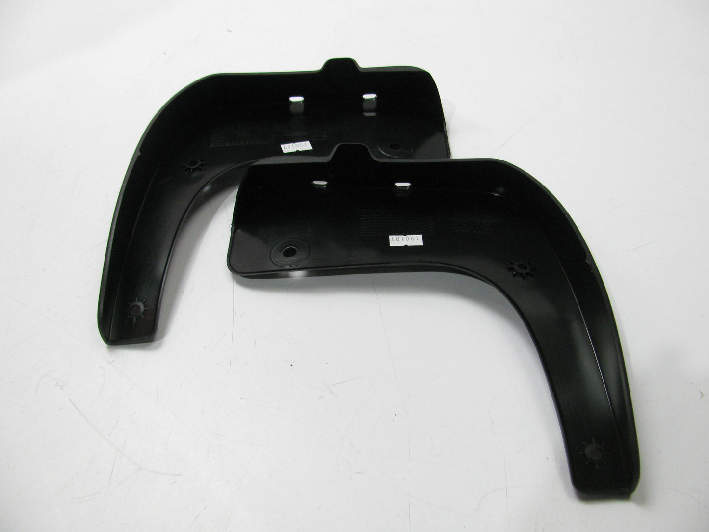 NEW FRONT Splash Guards / Mud Flaps OEM For 2020-2023 Kia Soul EV J2F46AK000