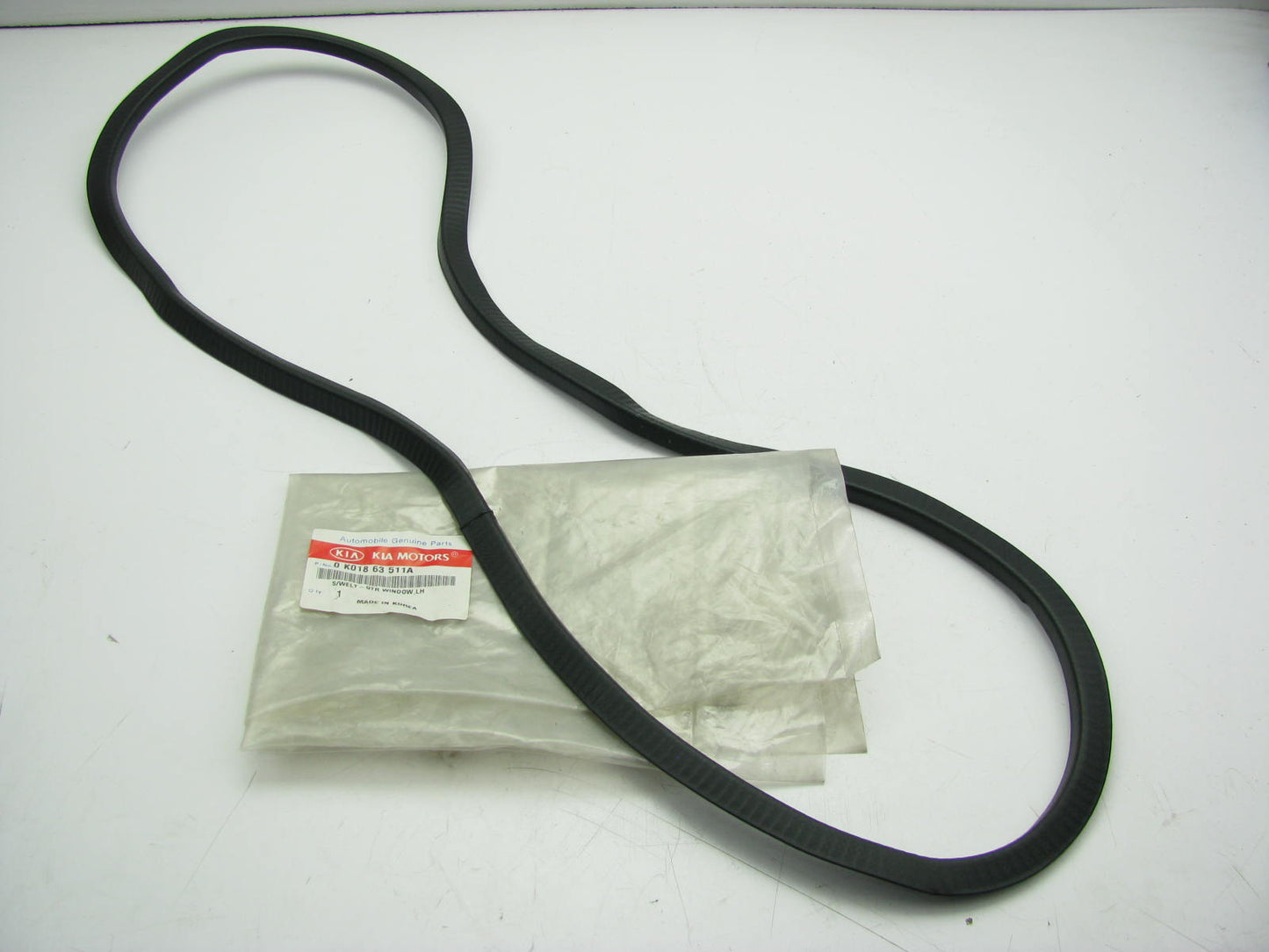 Genuine LH Rear Quarter Window Welt Seal 0K01863511A For 97-02 Sportage