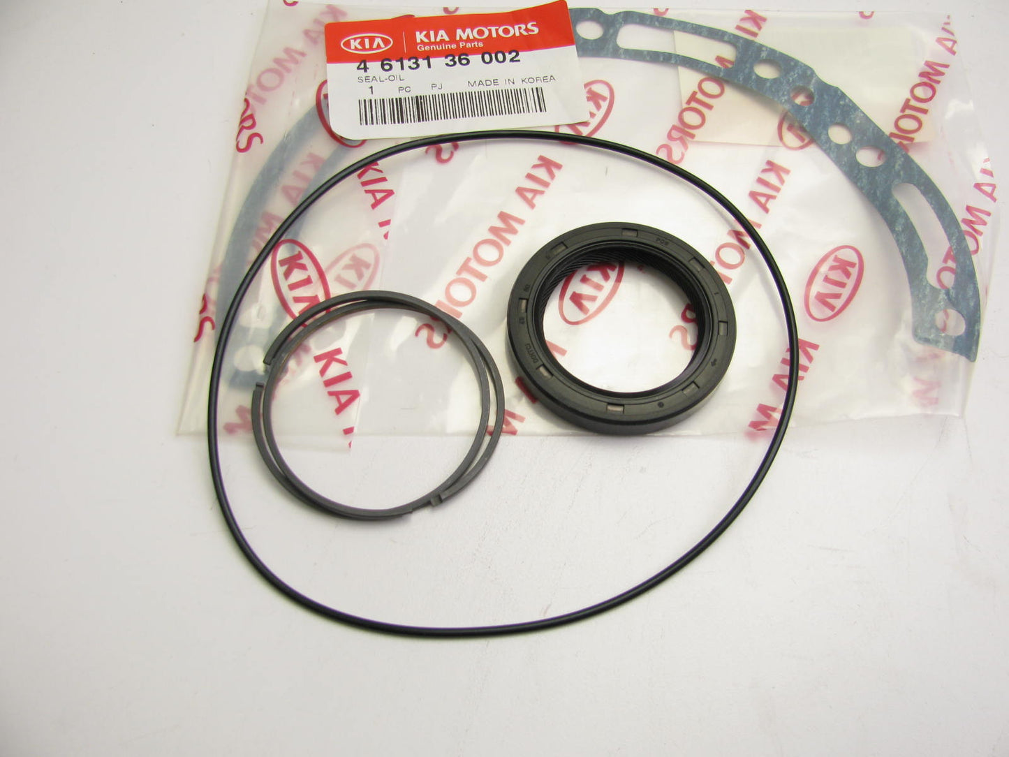 NEW - OEM K0AJ222901 Automatic Transaxle Oil Seal Kit For 2001-2006 Kia 3.5L AT
