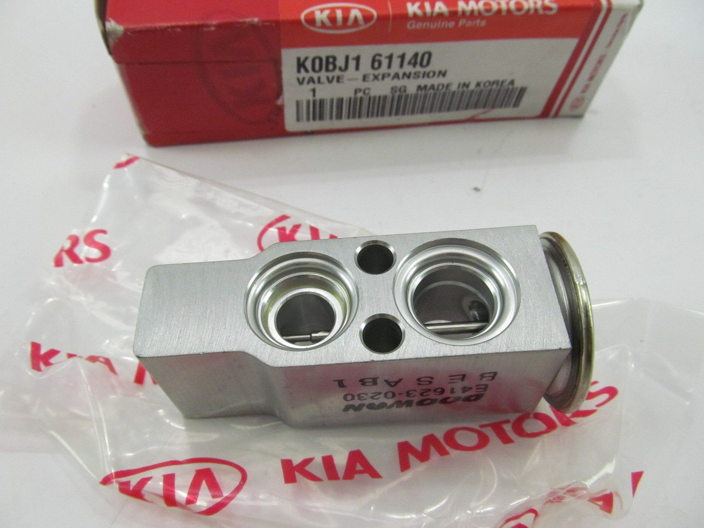 NEW GENUINE Front A/C Expansion Valve OEM For 2002-2005 Kia Sedona K0BJ161140