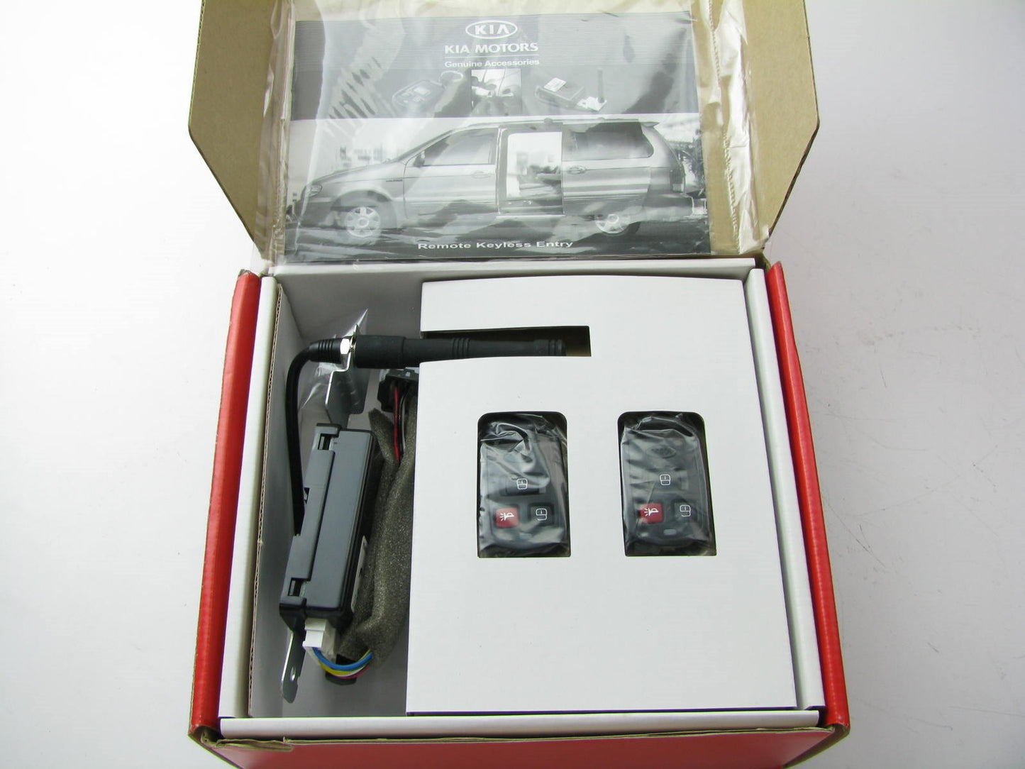 NEW GENUINE RKE Remote Keyless Entry Kit OEM For 2001-03 Kia Sedona KL00067710