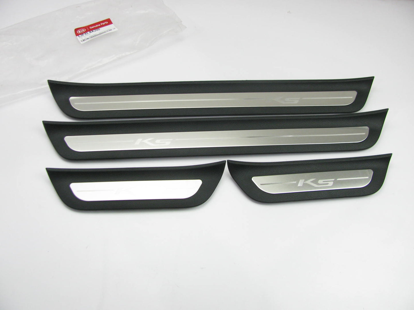 NEW Alumninum Door Sill Plates Kit OEM For 2021-2023 Kia K5 L3F45AK200