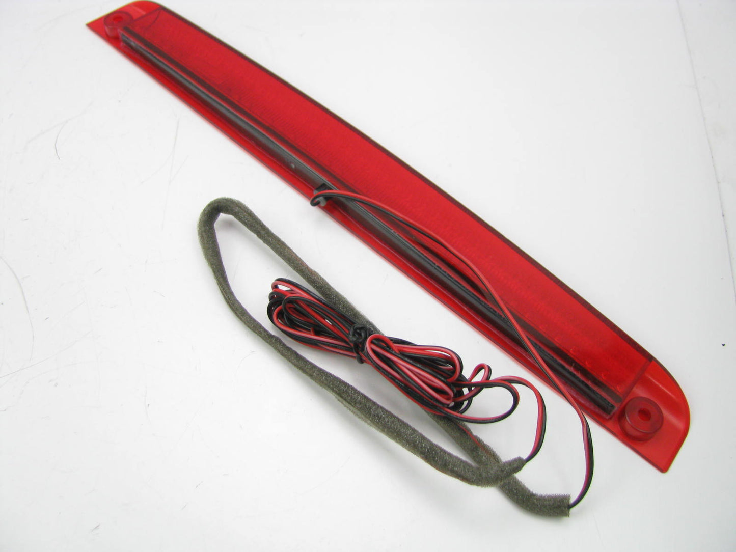 NEW - OEM LUC07AY910 3RD Brake Light Lamp For 2005-2009 Kia Spectra Hatchback