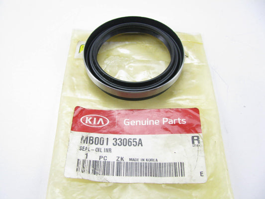 New Genuine FRONT Wheel Hub Seal OEM For 2001-2005 Kia Rio MB00133065A