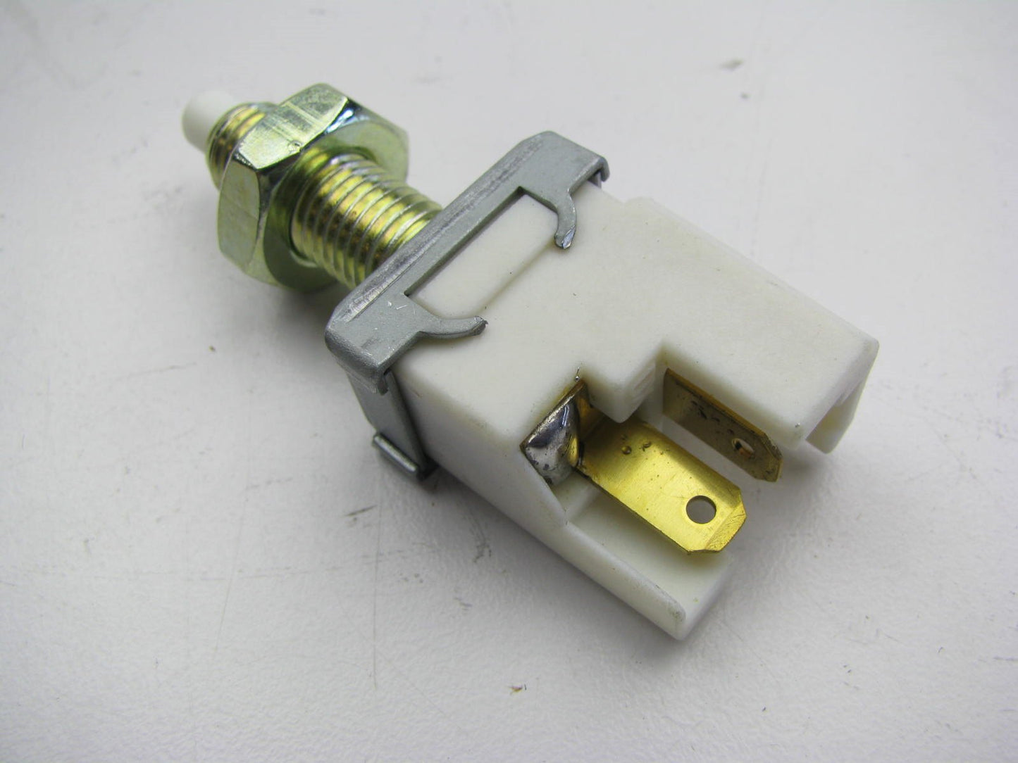 NEW - OEM MDX5066490 Brake Lamp Stop Light Lamp Switch For Kia