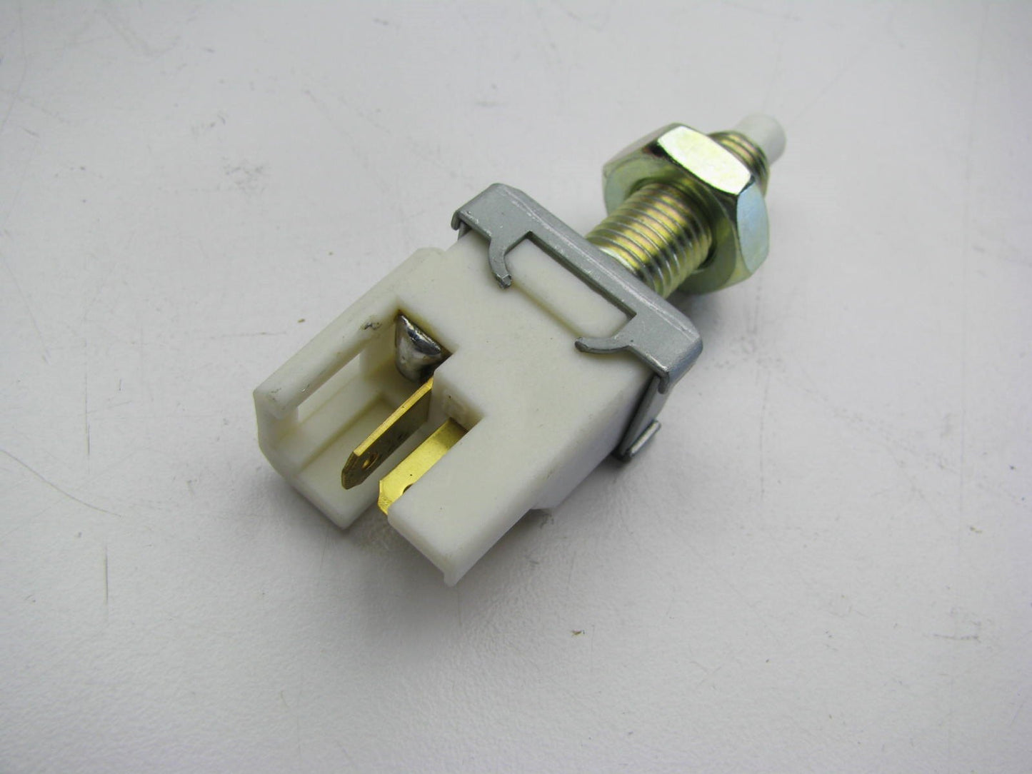NEW - OEM MDX5066490 Brake Lamp Stop Light Lamp Switch For Kia