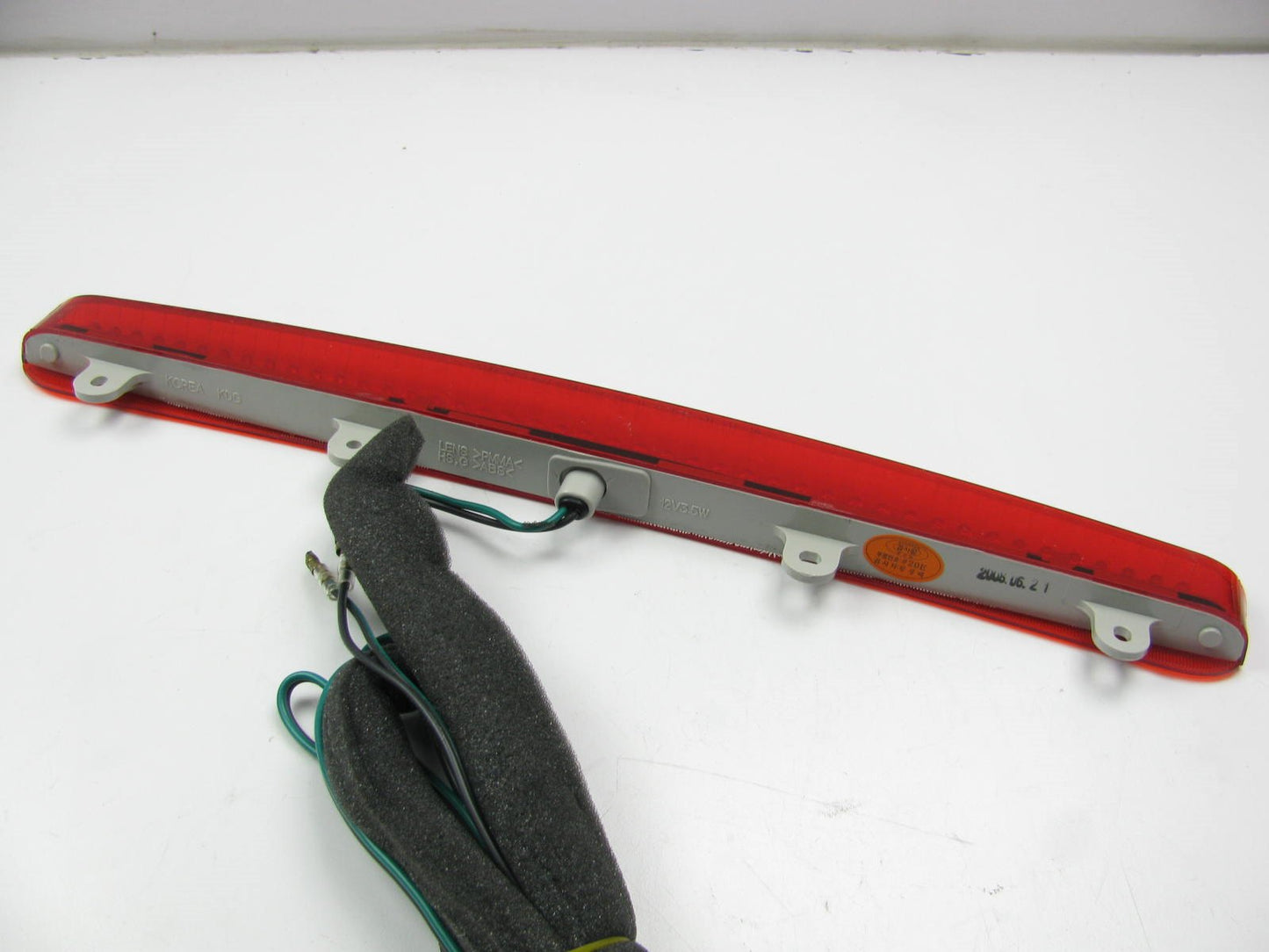 New - Universal Red LED Brake Light Lamp Original Application For 2006-2008 Kia