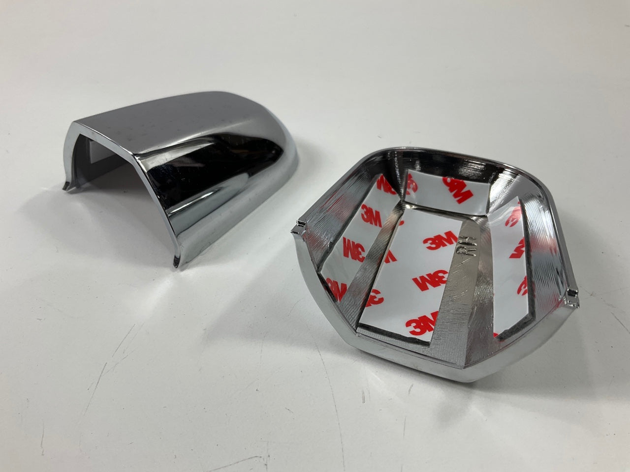 INCOMPLETE - MISSING A PIECE Chrome Accent Door Handle Covers For 06-07 Sorento