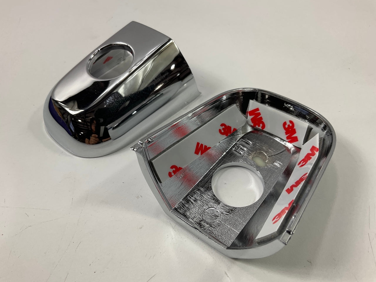 INCOMPLETE - MISSING A PIECE Chrome Accent Door Handle Covers For 06-07 Sorento