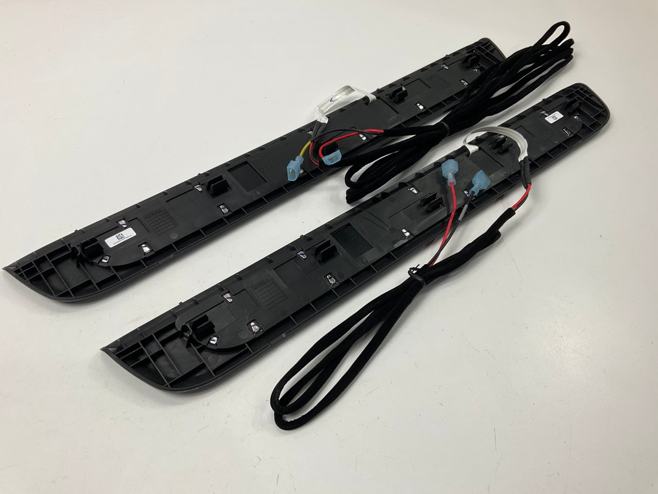 NEW Illuminated Door Sill Plates Kit OEM For 2020-2022 Kia Telluride S9F45AC000
