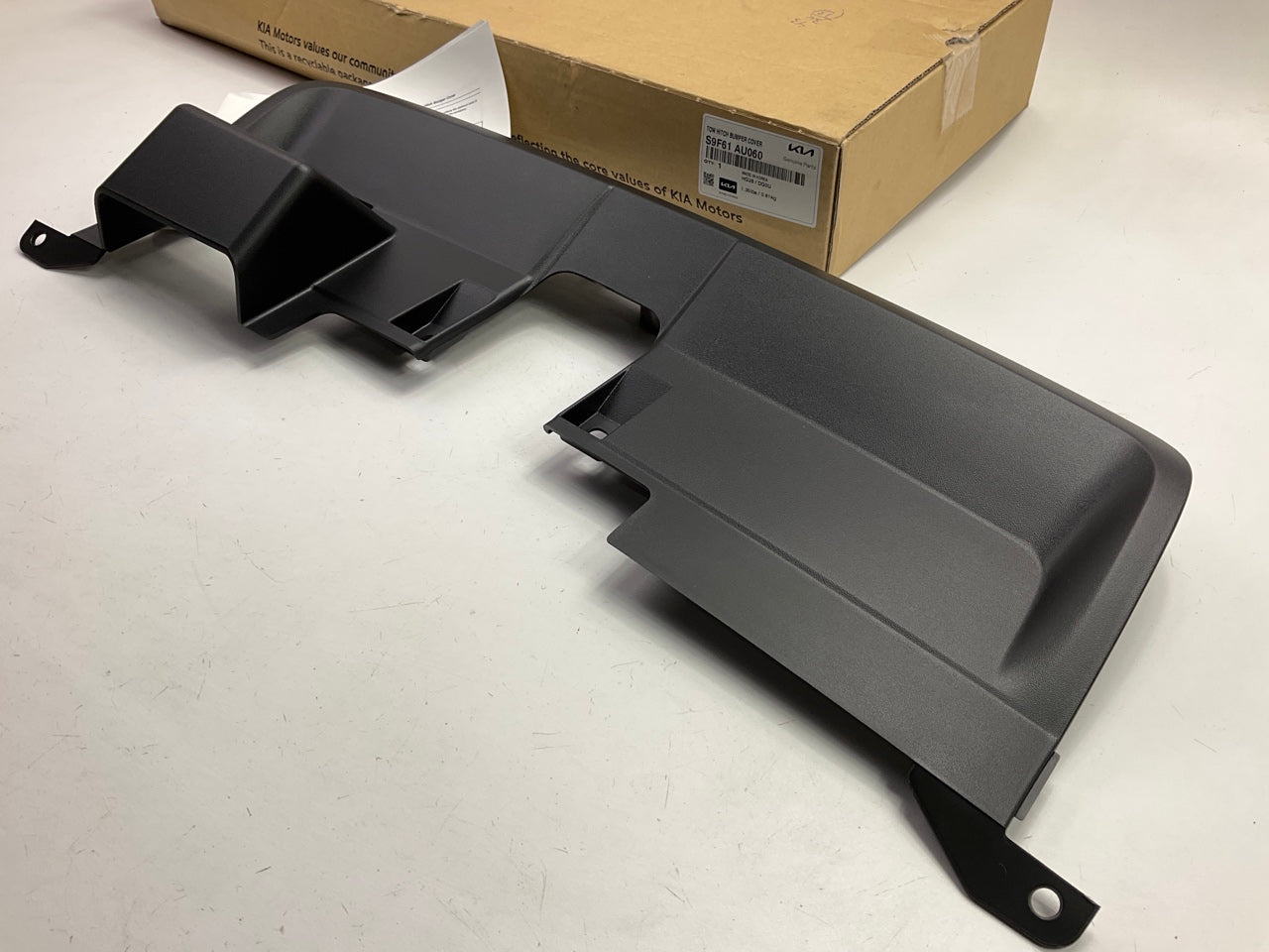 NEW GENUINE Tow Hitch Bumper Cover OEM For 2019-2022 Kia Telluride S9F61-AU060