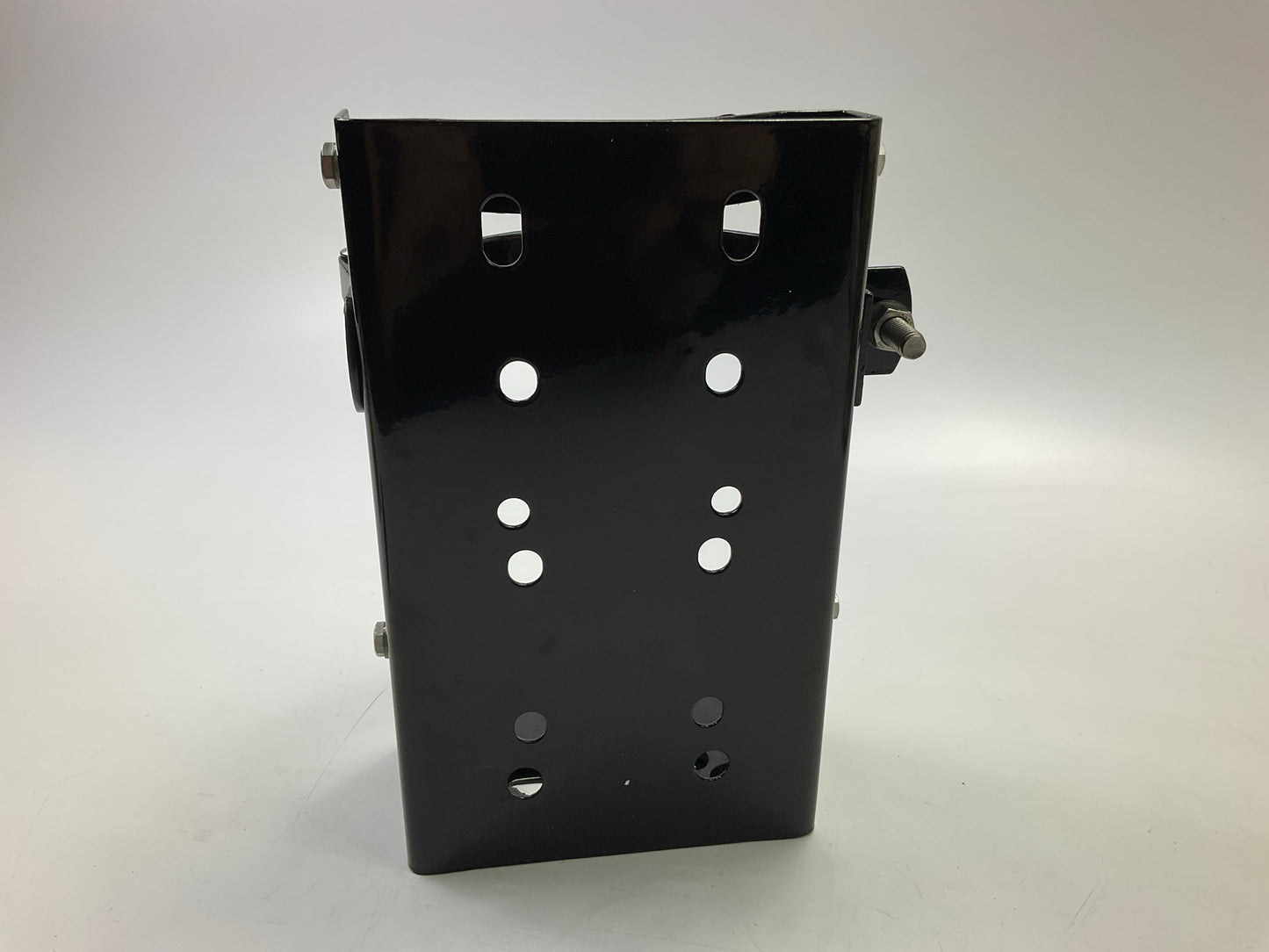 KIDDE 366242 Fire Extinguisher Mounting Bracket, Steel, For 10 Lb Tank Weight