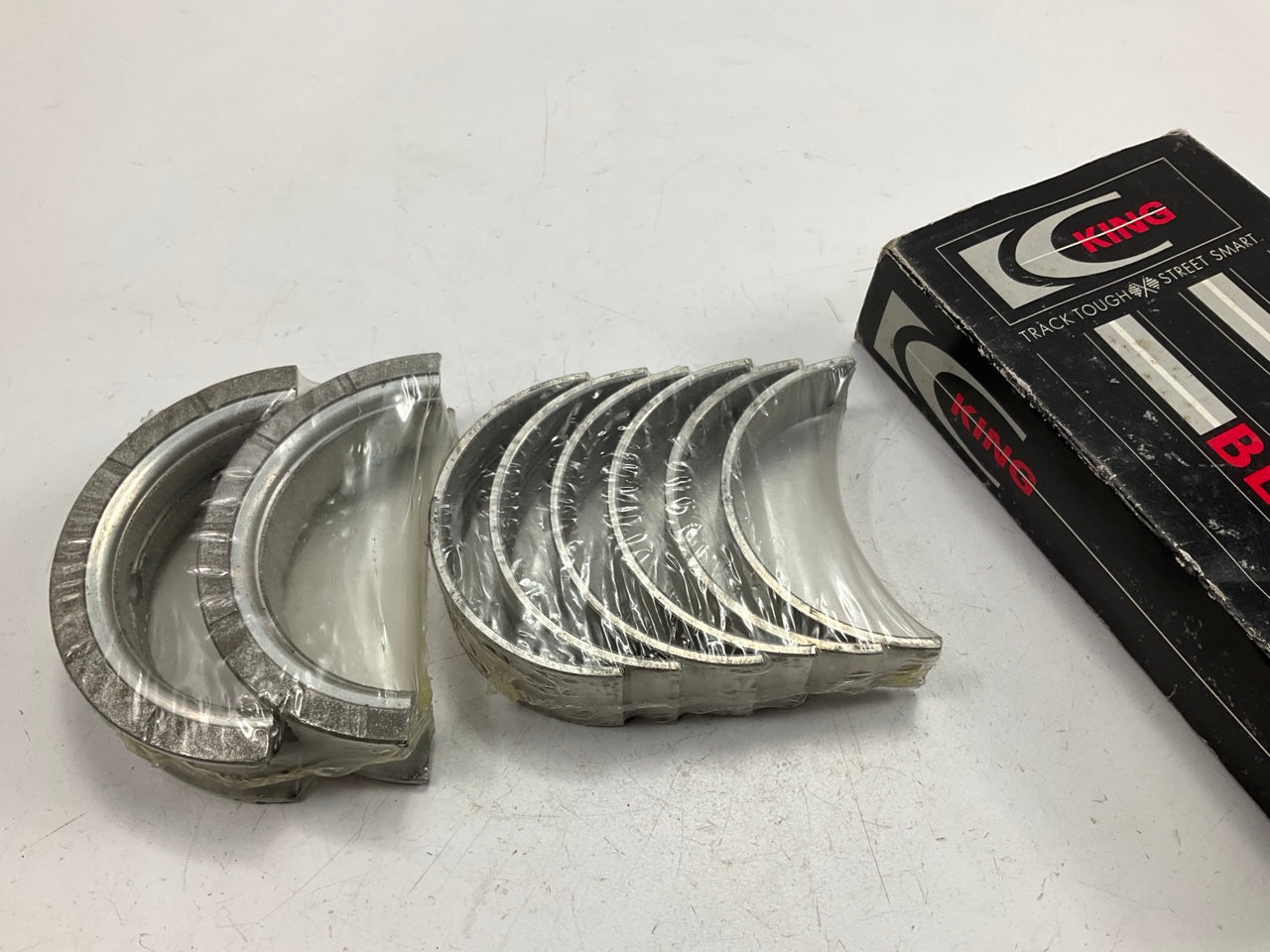 King Engine Bearing MB4021AM .25mm Main Bearings Set  Olds Pontiac 3.1L 3.4L V6
