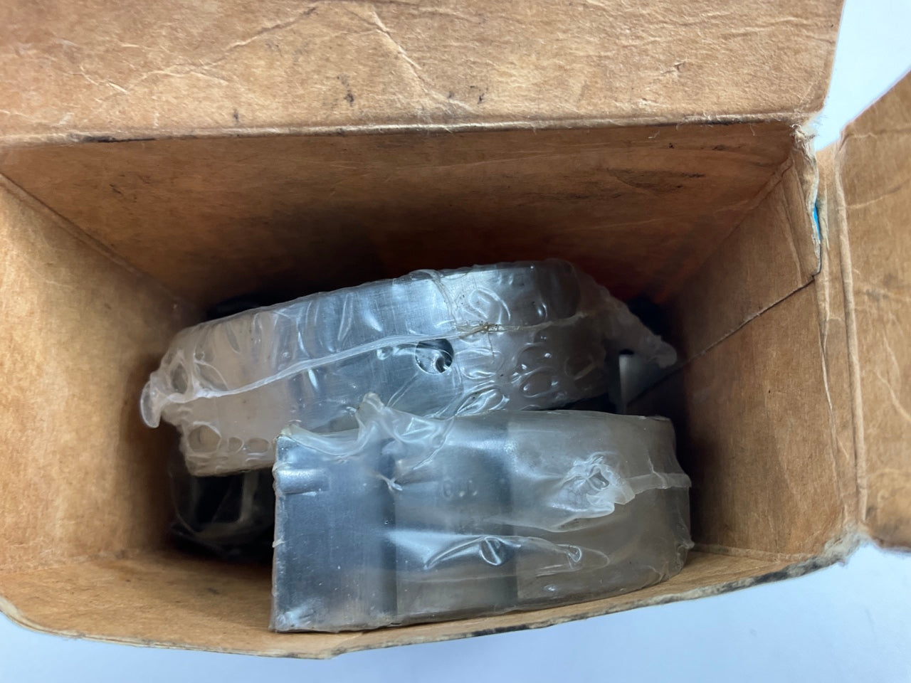King Engine Bearing MB445SI010 Main Bearings .010'' Chevy GMC 4.3L Vortec