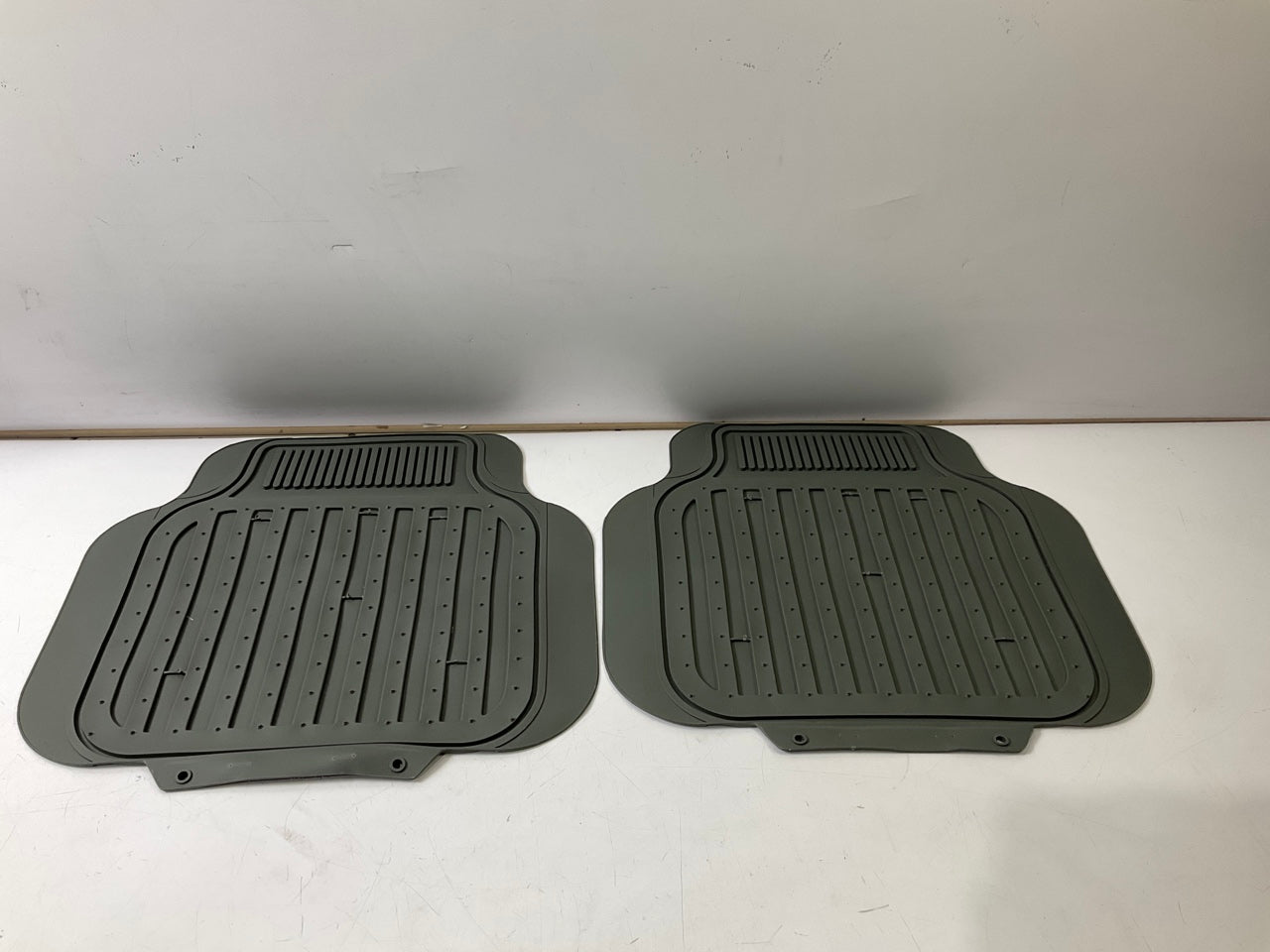 Kraco 71075 UNIVERSAL Front & Rear Gray Rubber Floor Liner Mats 28''x19'' Front