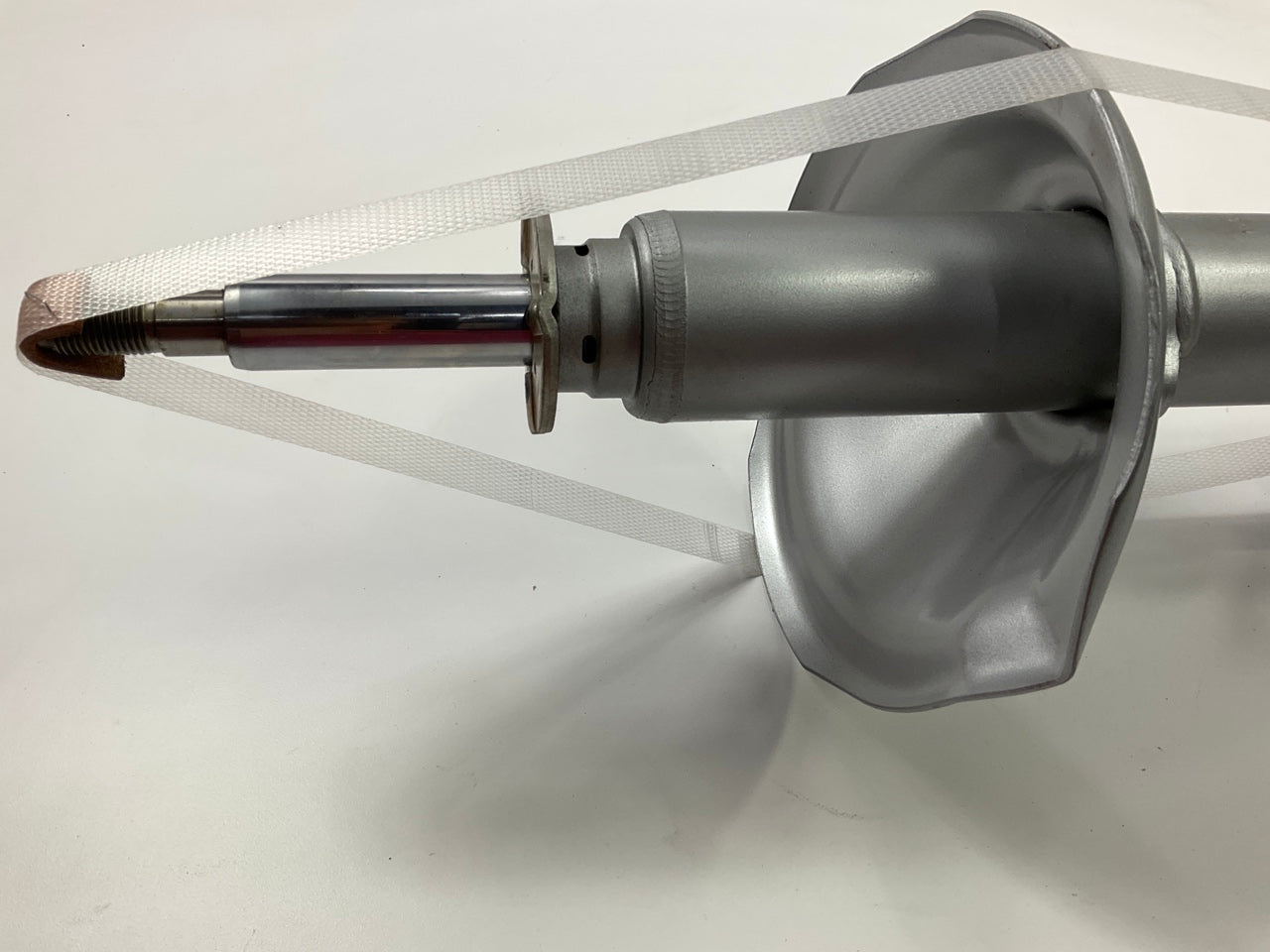 KYB 235066 Front Left Suspension Strut For 1992-1994 Subaru Legacy
