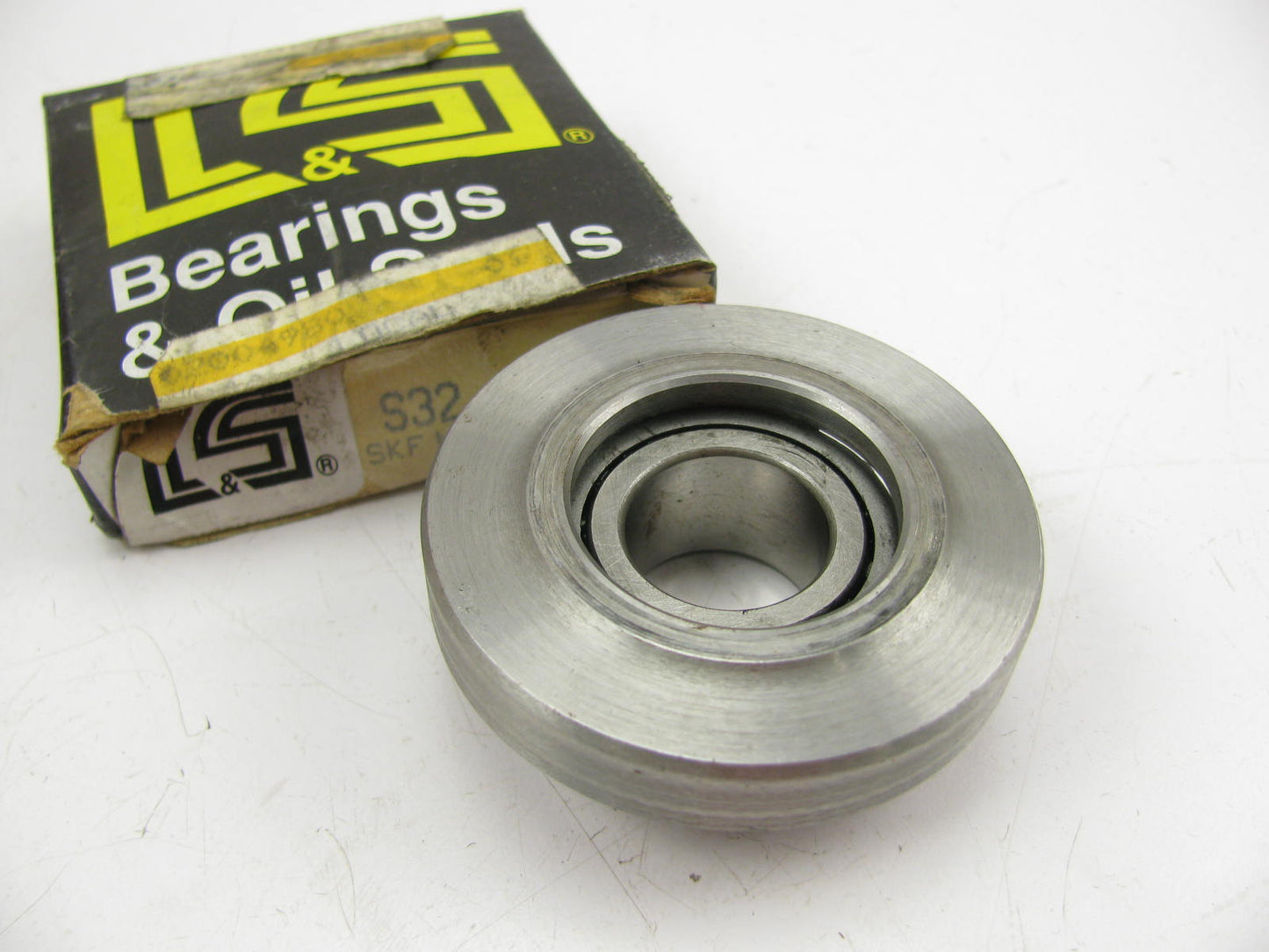 L&S S32 Bearing (Interchanges With SKF SET32)