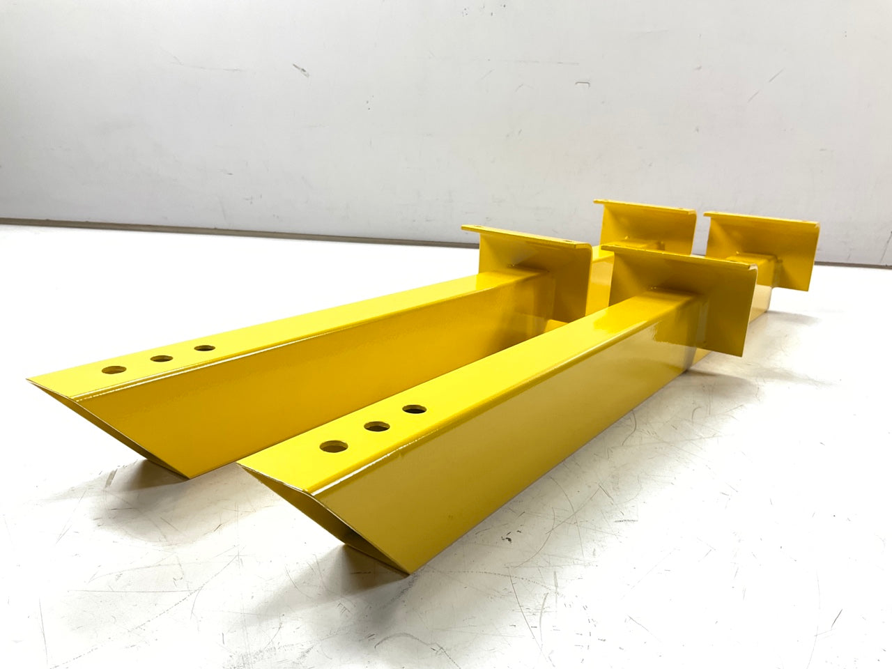 Lakewood 20475 Traction Bars, Universal, 28'' Length, Steel, Yellow Pair