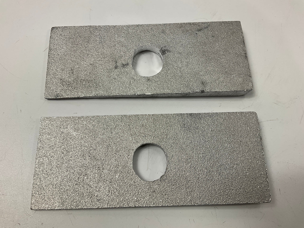 Lakewood 20510 Aluminum 2'' Wide Traction Bar Shim Wedges, 4 DEGREES, Narrow