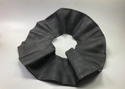 Larin LRT-900 9.00R-20 900 R20 W/ TR 175A Valve Stem Radial Tire Tube