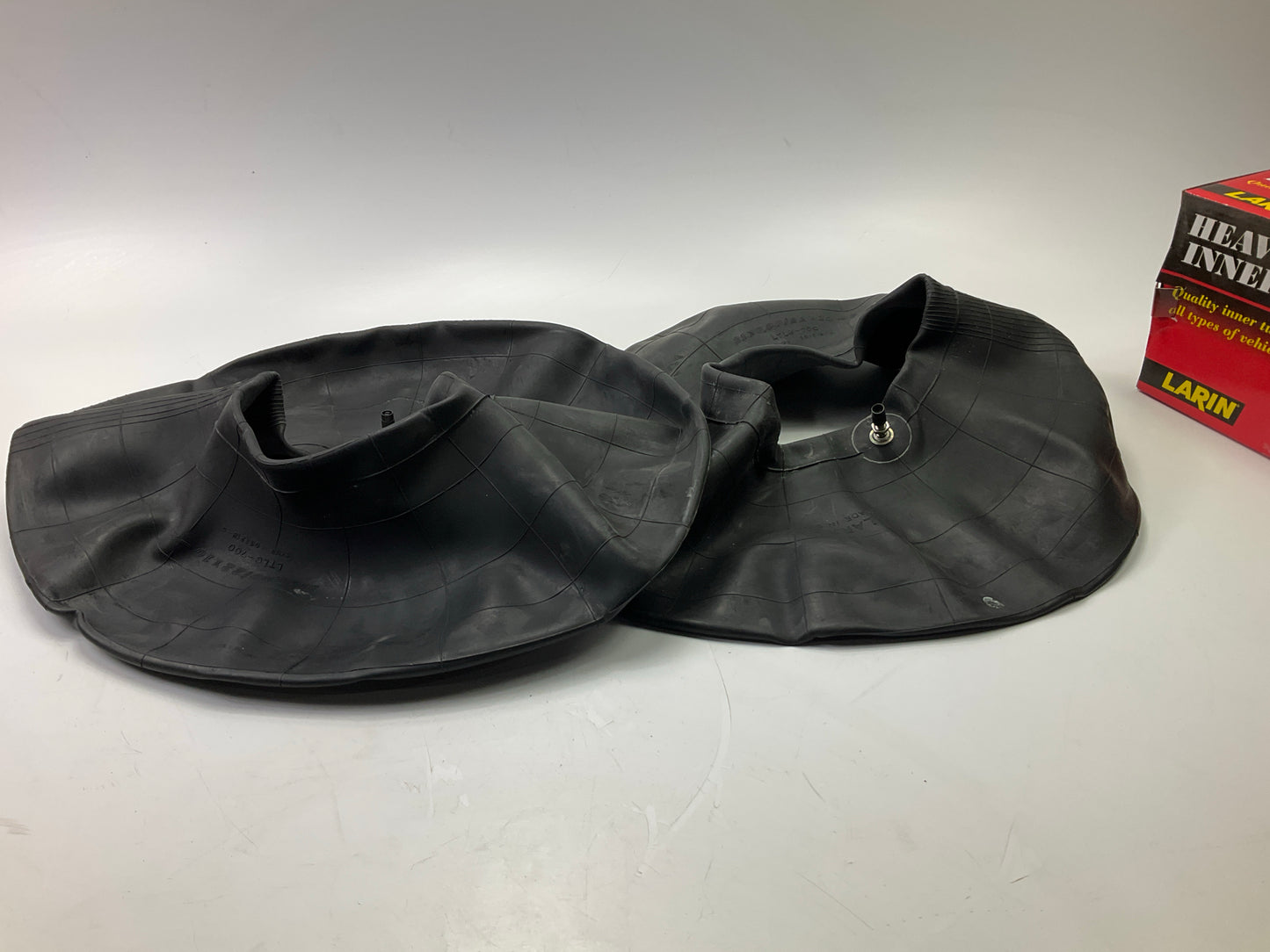 (2) Larin LTLG-700 Heavy Duty Lawn & Garden Inner Tire Tubes 21 X 7.00/22 X 10-8