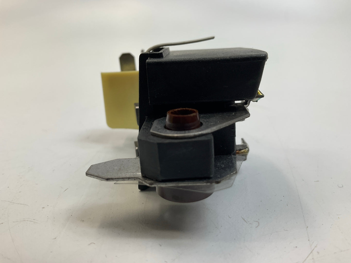 Lazorlite 177-0662 Voltage Regulator
